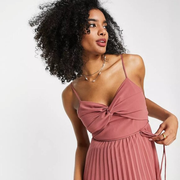ASOS DESIGN twist front pleated cami midi dress with belt in rose pink - Picture 3 of 4